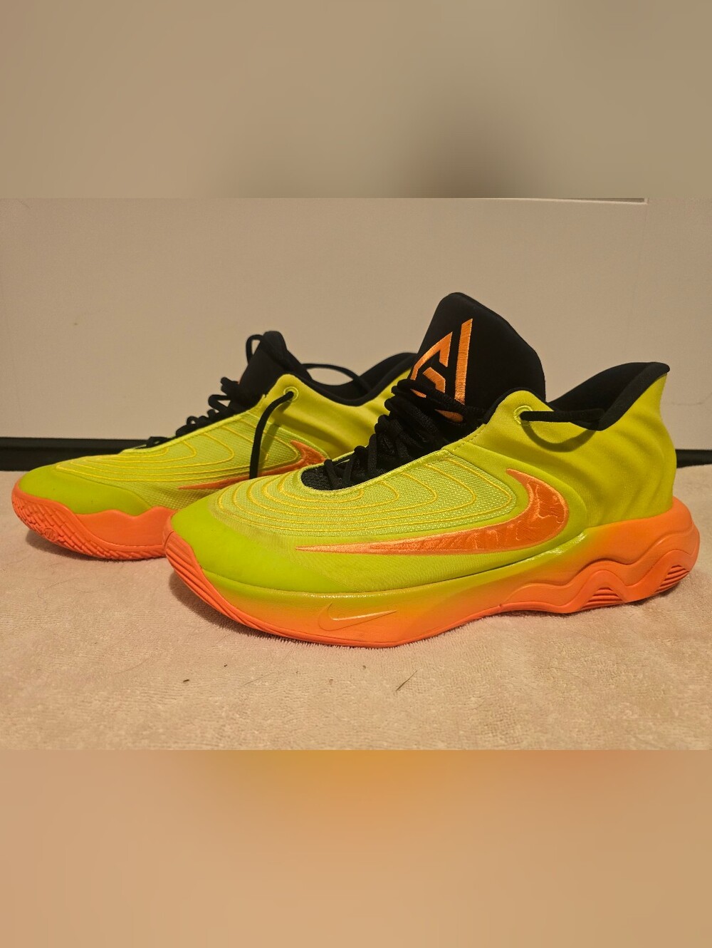 Nike Kids Neon Yellow & Orange Low-Top Sneakers